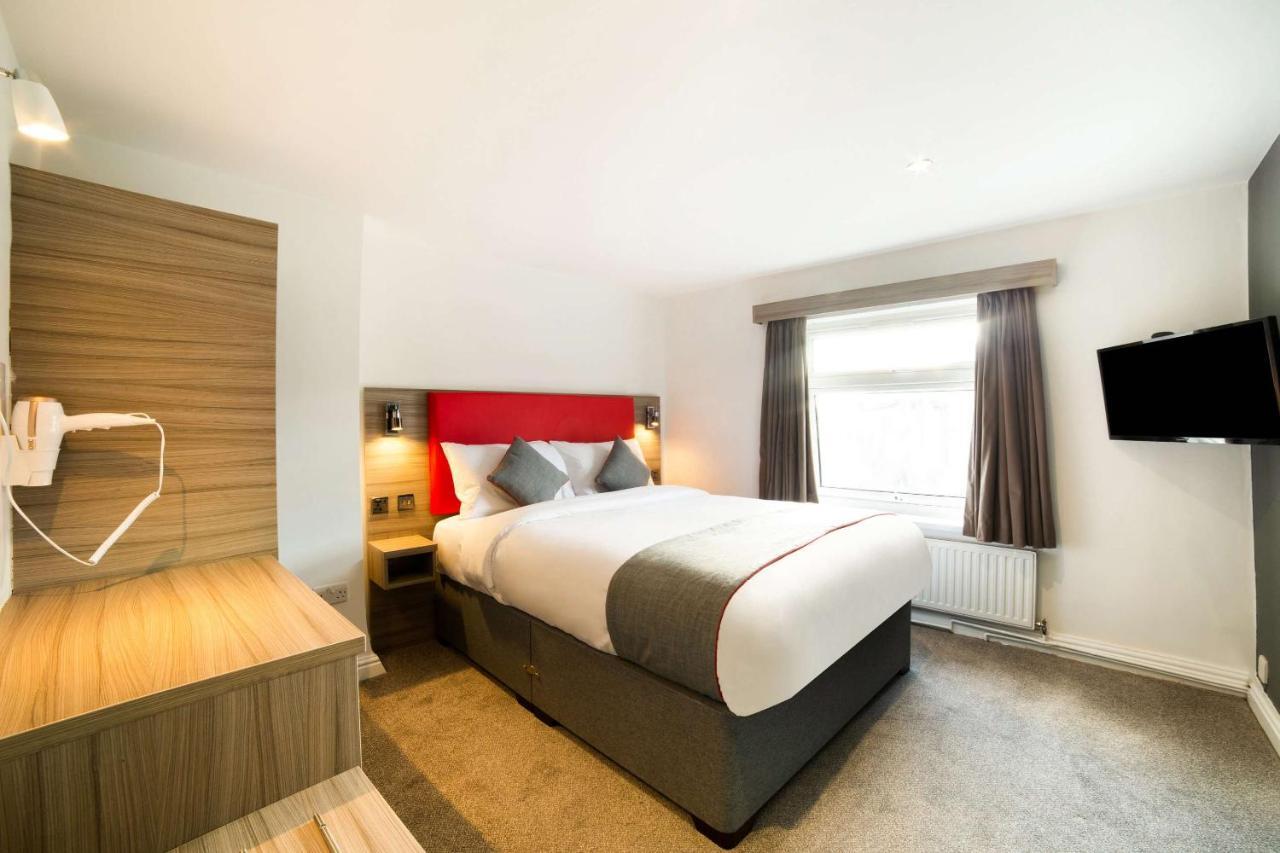 The Connaught Hotel Wolverhampton Exterior photo