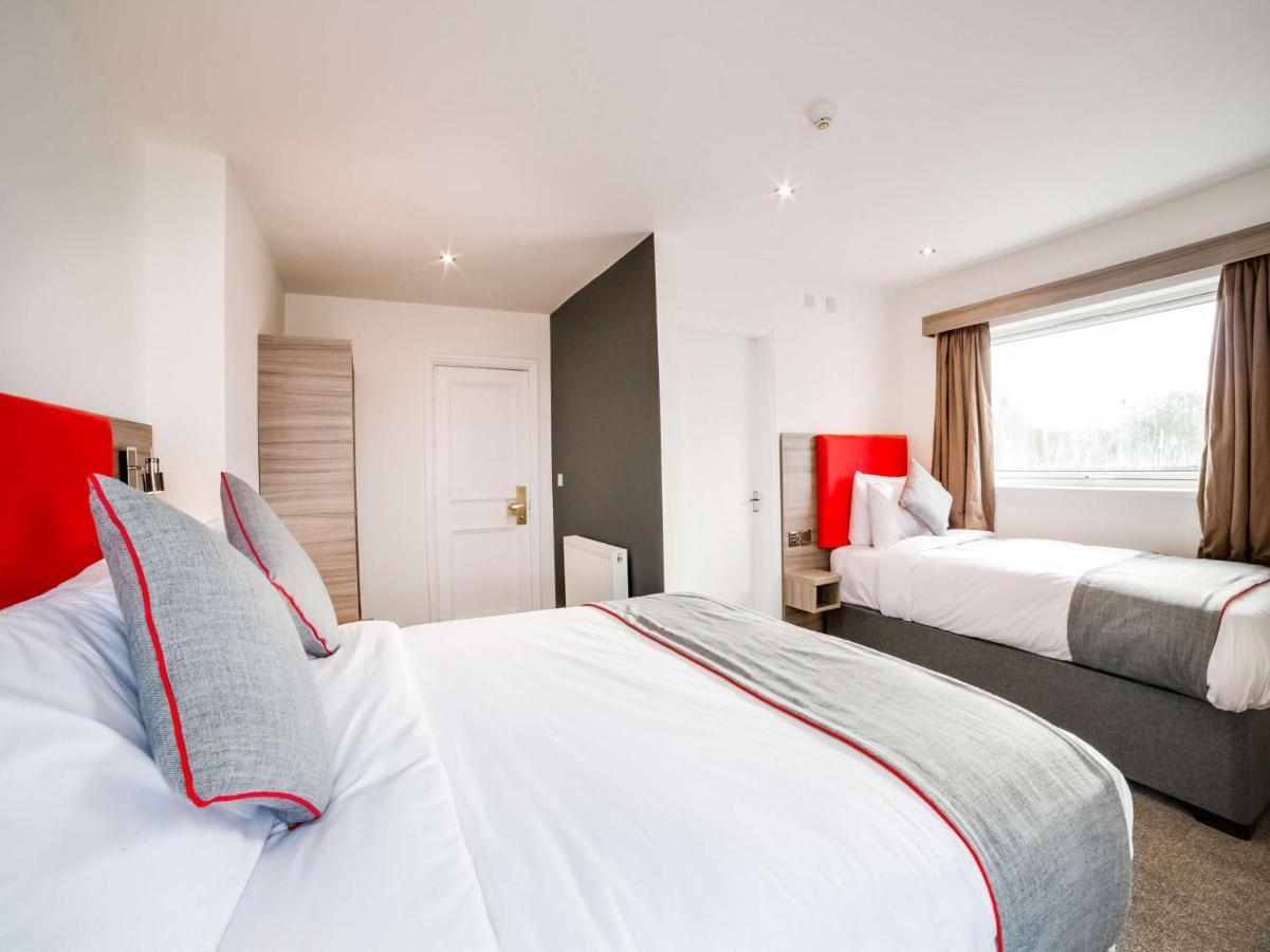 The Connaught Hotel Wolverhampton Exterior photo